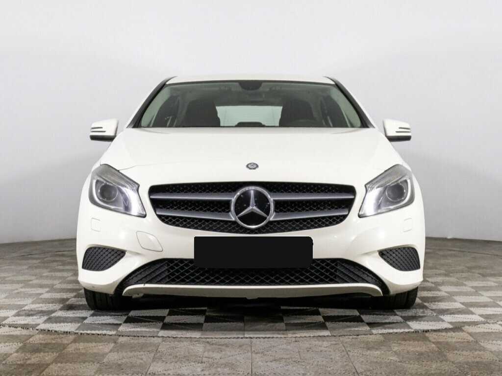 Mercedes-Benz A-Класс б/у, 2015, Роботизированная. Фото: #1