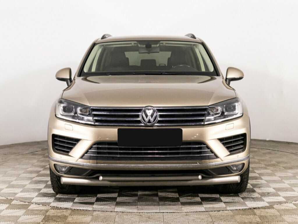 Volkswagen Touareg б/у, 2015, Автоматическая. Фото: #1
