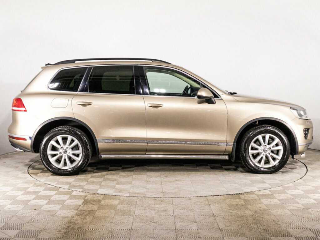 Volkswagen Touareg б/у, 2015, Автоматическая. Фото: #3