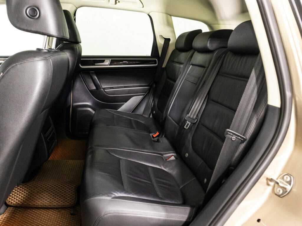 Volkswagen Touareg б/у, 2015, Автоматическая. Фото: #9
