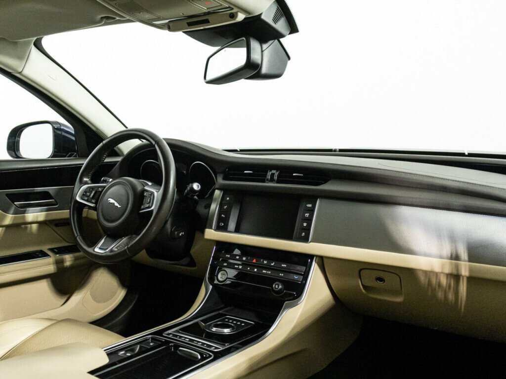 Jaguar XF б/у, 2017, Автоматическая. Фото: #6