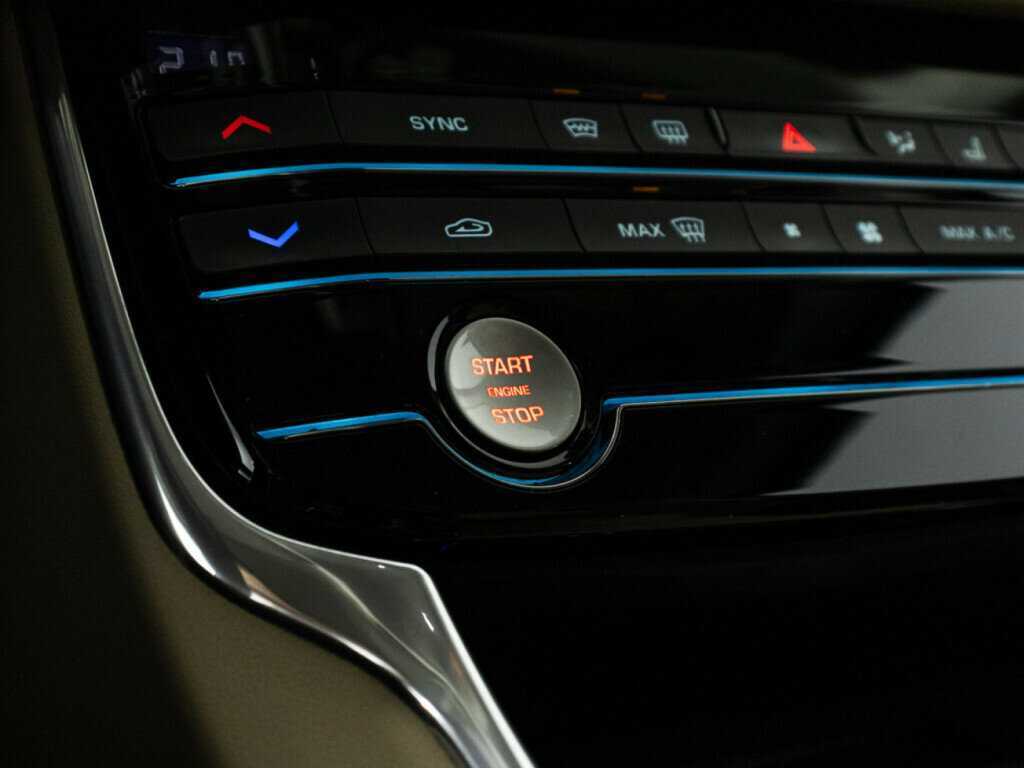 Jaguar XF б/у, 2017, Автоматическая. Фото: #18