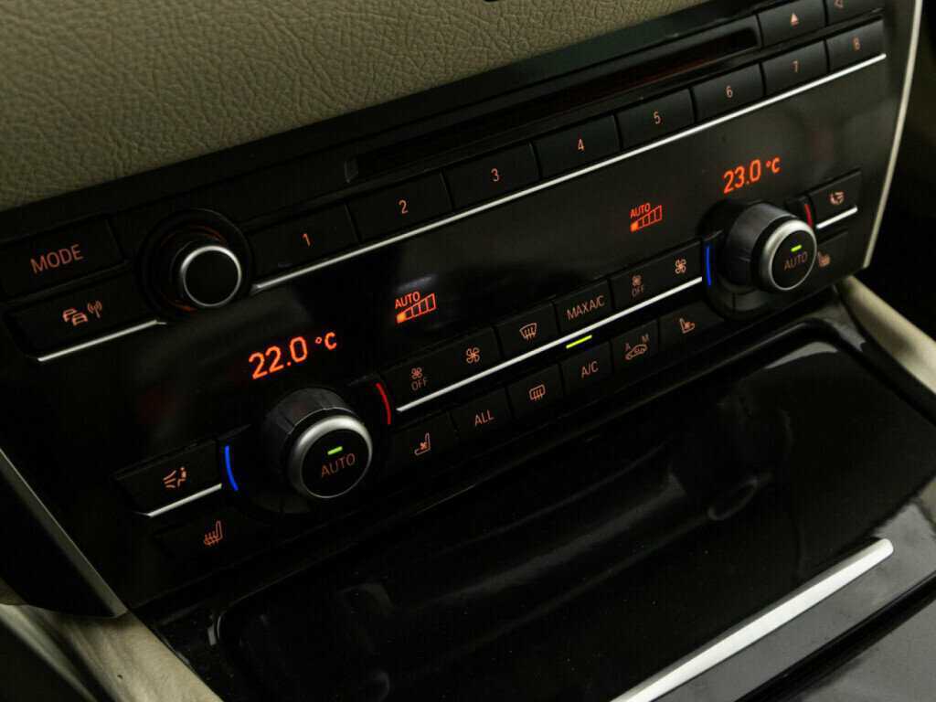 BMW 5 серии б/у, 2012, Автоматическая. Фото: #16