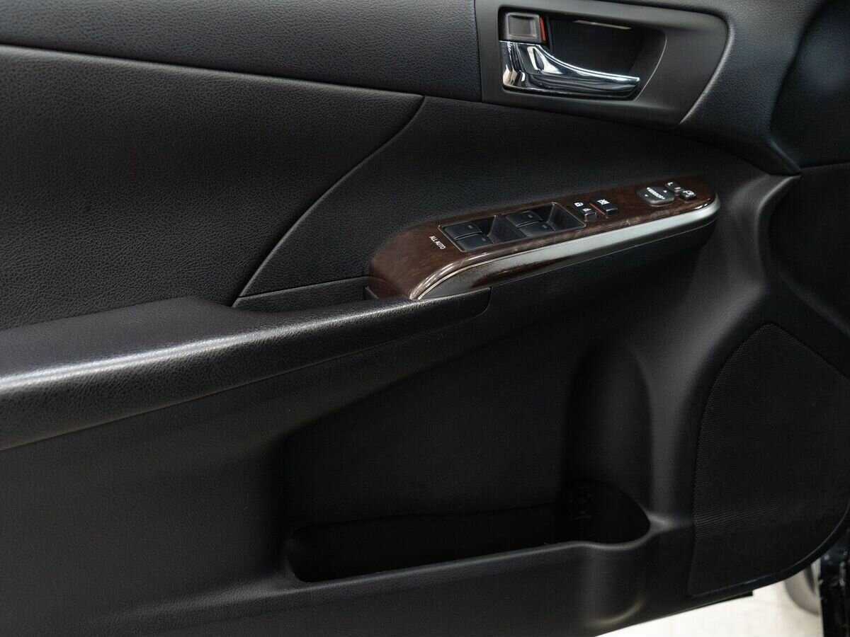 Toyota Camry б/у, 2017, Автоматическая. Фото: #13