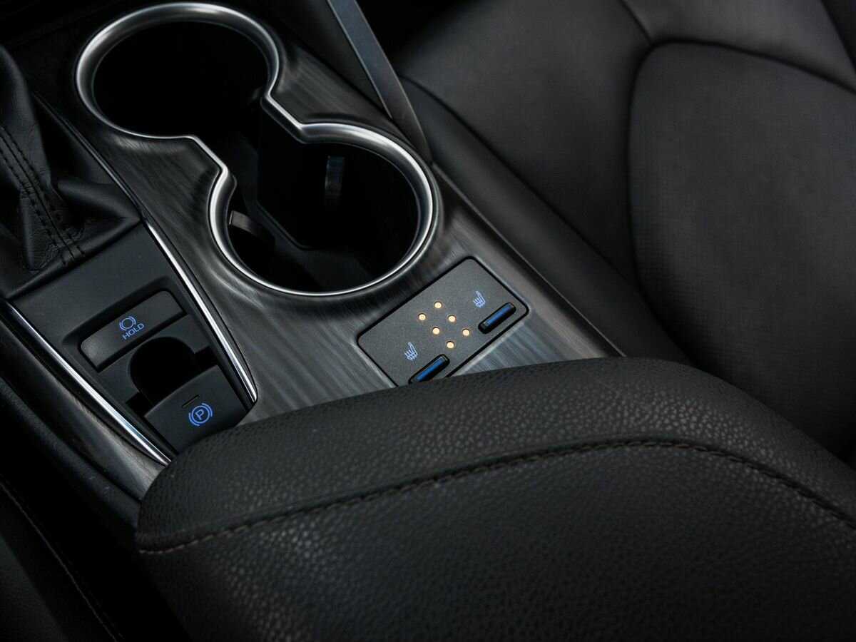 Toyota Camry б/у, 2022, Автоматическая. Фото: #18