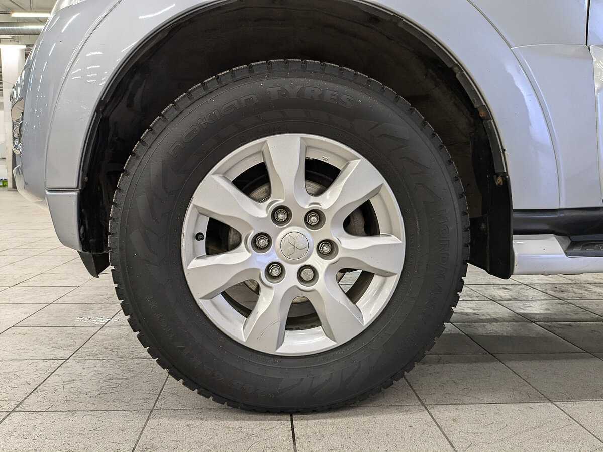 Mitsubishi Pajero б/у, 2014, Автоматическая. Фото: #11