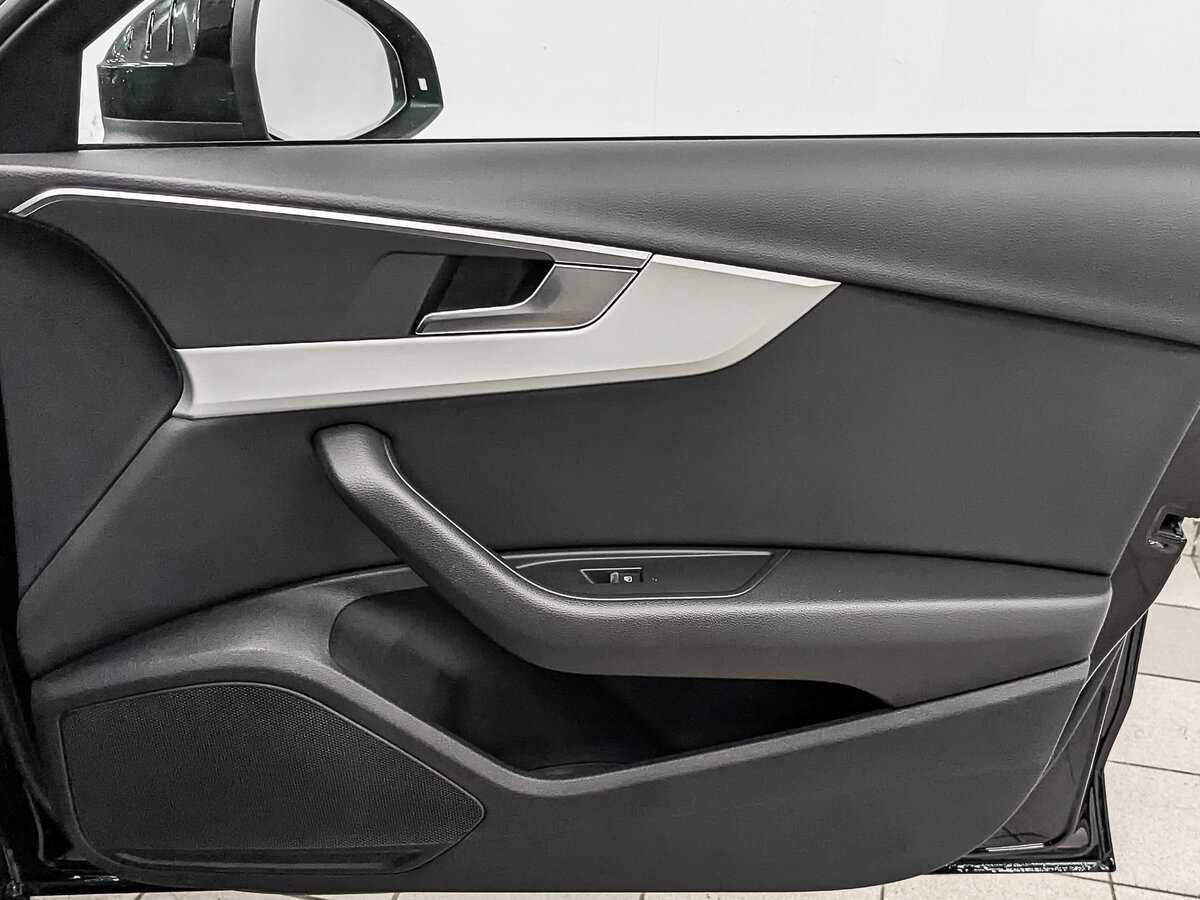 Audi A4 б/у, 2020, Роботизированная. Фото: #24