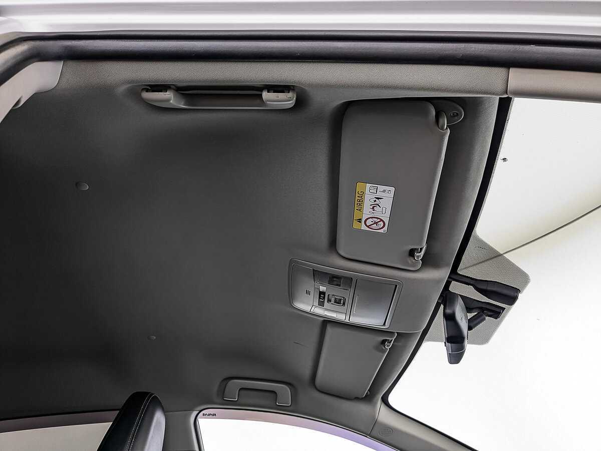 Toyota RAV4 б/у, 2018, Автоматическая. Фото: #20