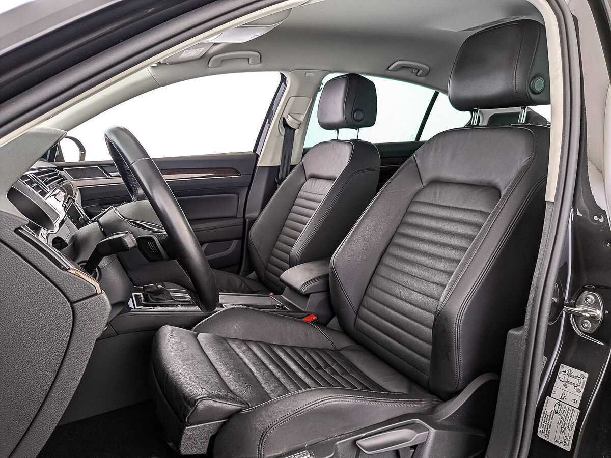 Volkswagen Passat б/у, 2019, Роботизированная. Фото: #19