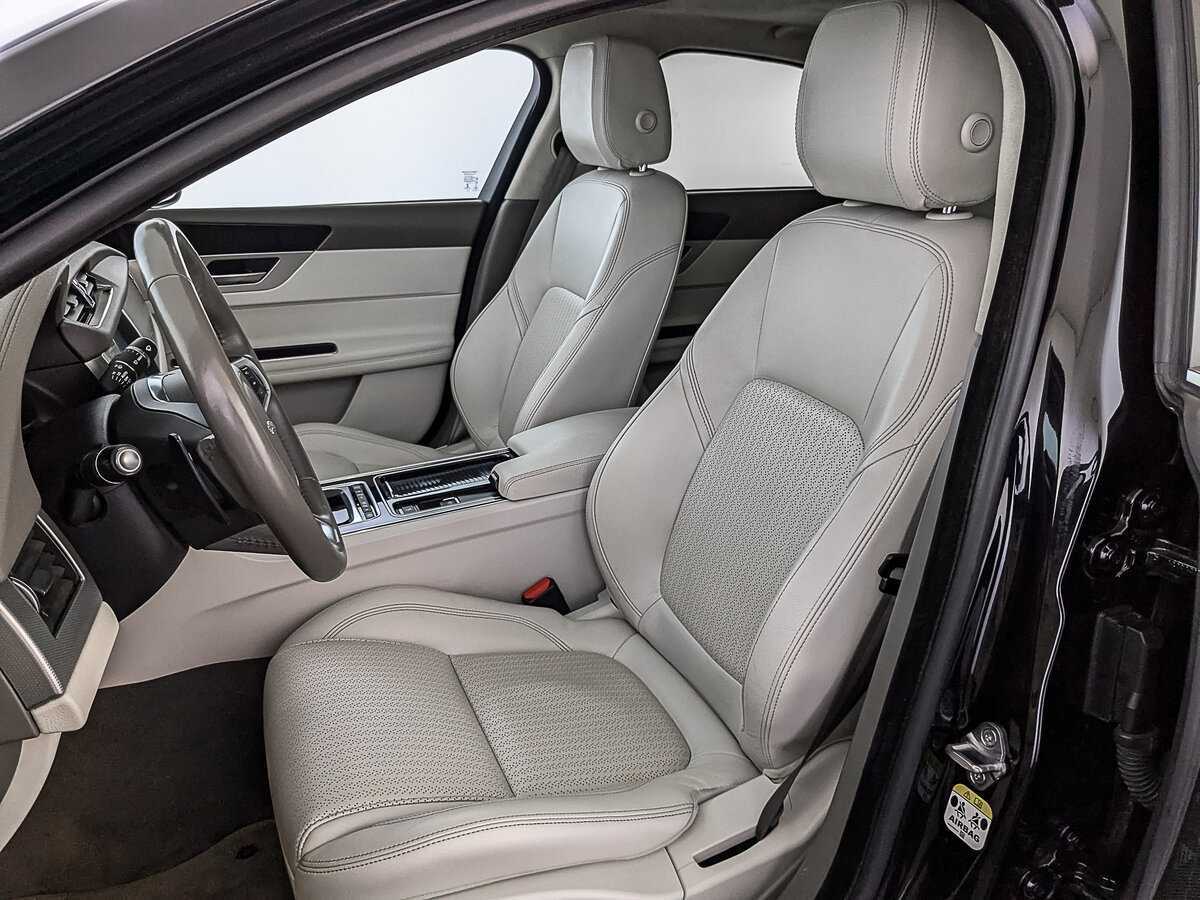 Jaguar XF б/у, 2018, Автоматическая. Фото: #19