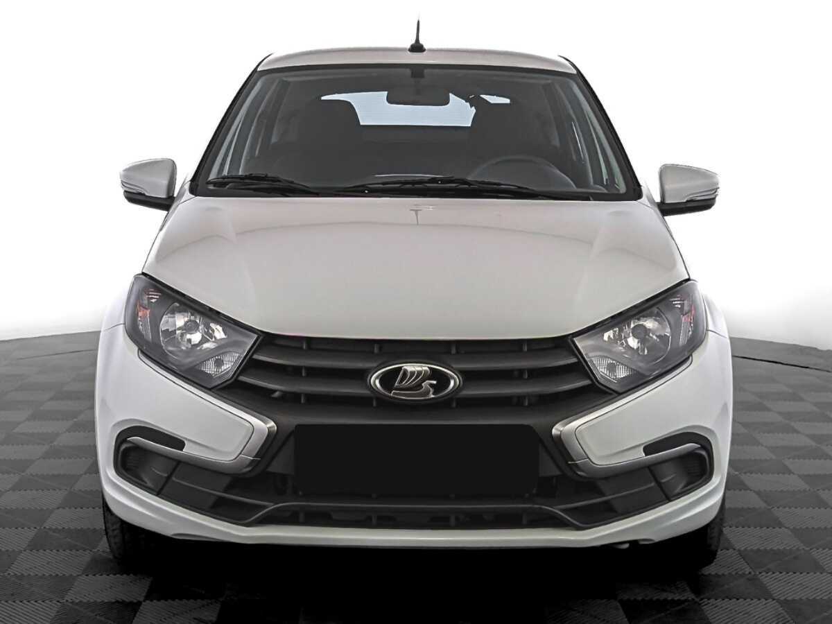 Лада (ВАЗ) Гранта б/у, 2023, Механическая. Фото: #1