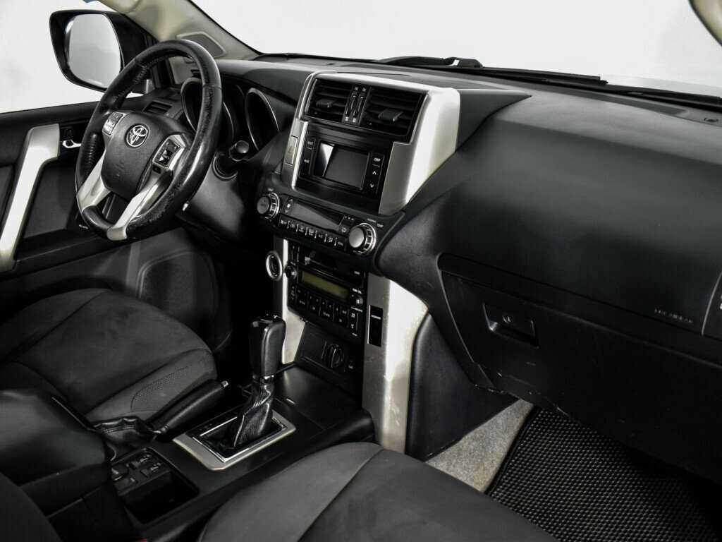 Toyota Land Cruiser Prado б/у, 2013, Автоматическая. Фото: #13