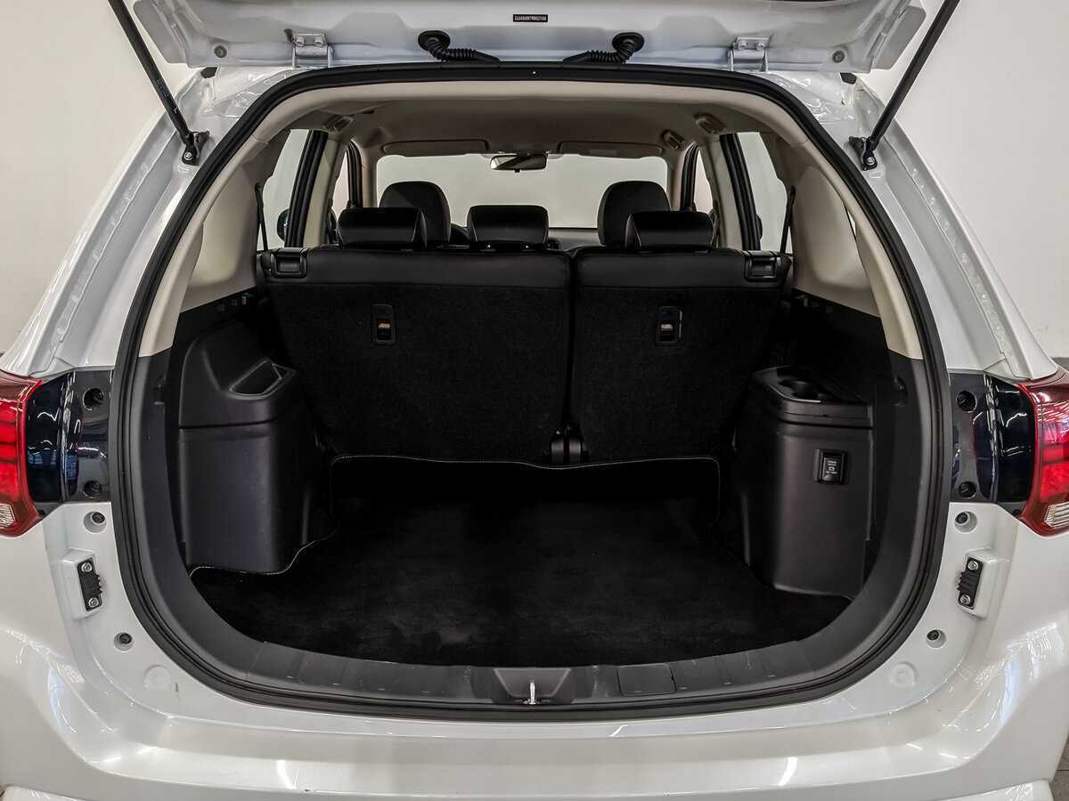 Mitsubishi Outlander б/у, 2022, Вариатор. Фото: #9