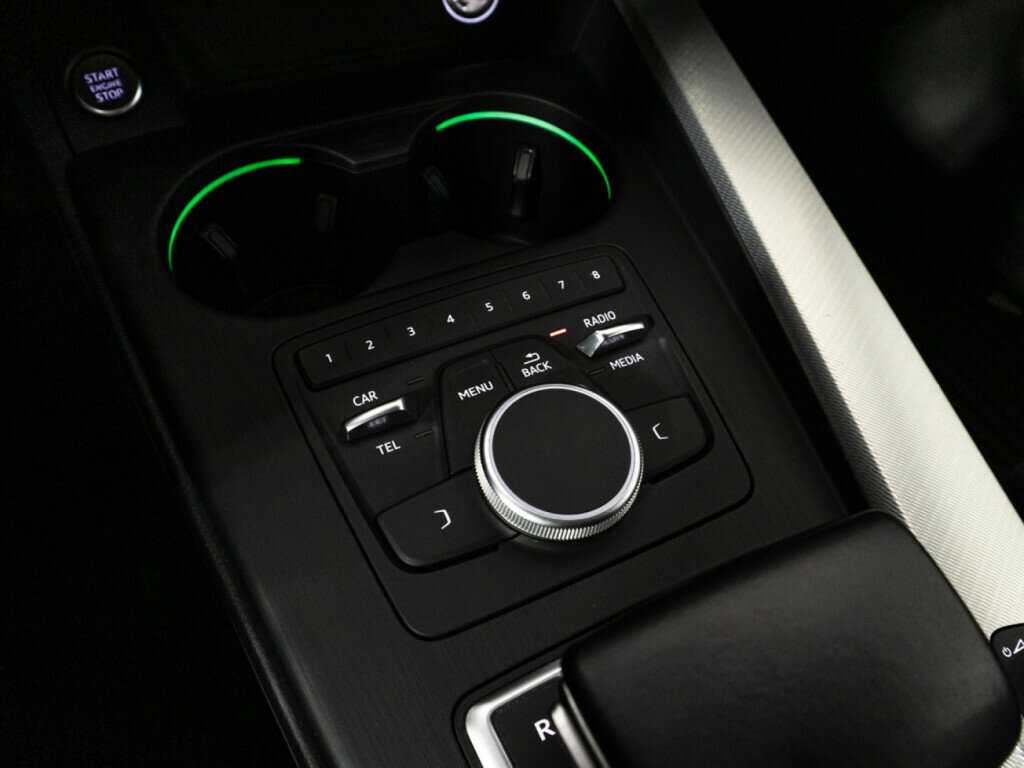 Audi A4 б/у, 2015, Роботизированная. Фото: #17