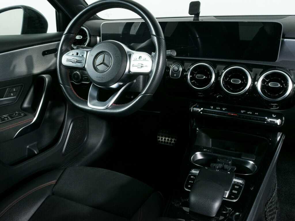 Mercedes-Benz A-Класс б/у, 2018, Роботизированная. Фото: #9