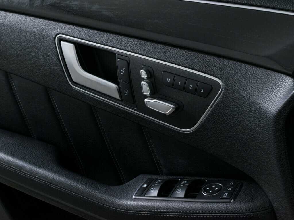 Mercedes-Benz E-Класс б/у, 2013, Автоматическая. Фото: #15