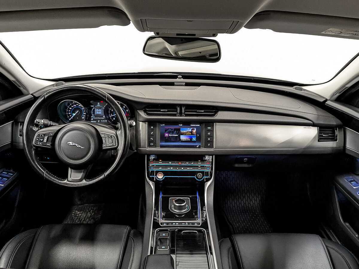 Jaguar XF б/у, 2017, Автоматическая. Фото: #11