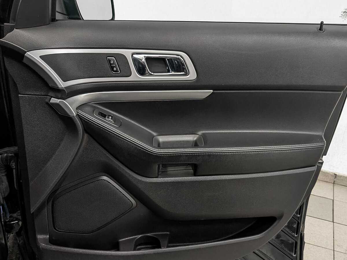 Ford Explorer б/у, 2014, Автоматическая. Фото: #23