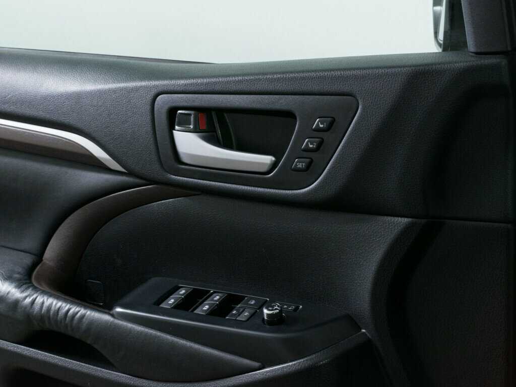 Toyota Highlander б/у, 2014, Автоматическая. Фото: #16