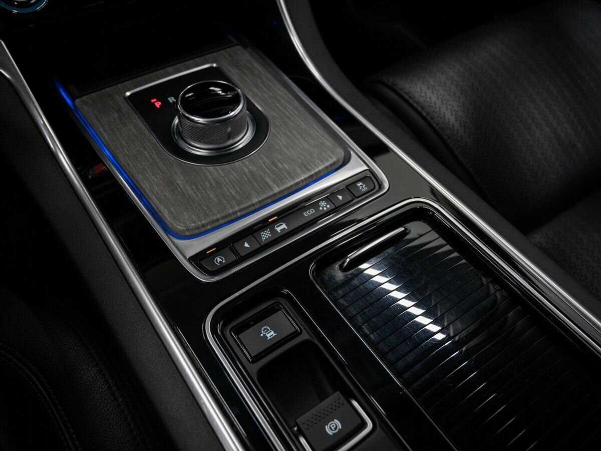 Jaguar XF б/у, 2016, Автоматическая. Фото: #19