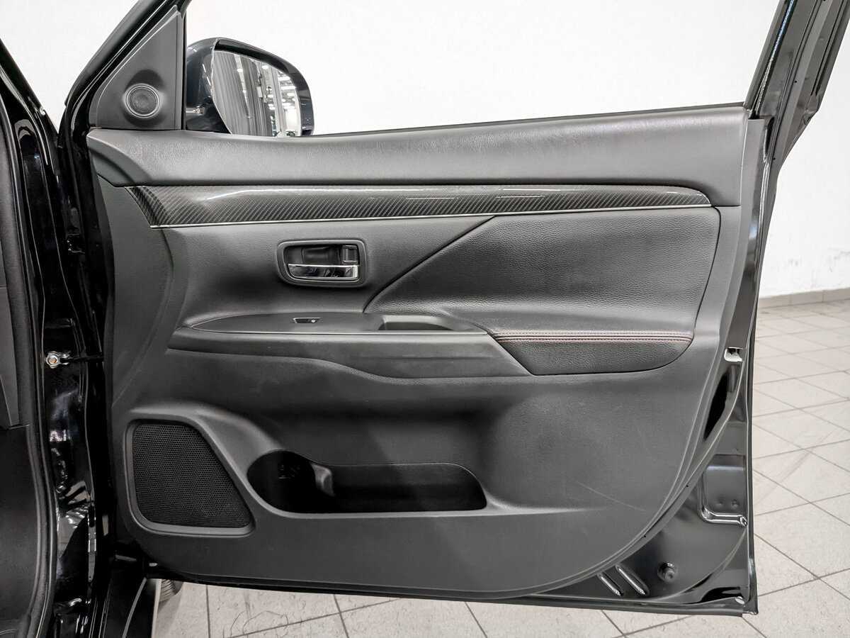 Mitsubishi Outlander б/у, 2021, Вариатор. Фото: #22