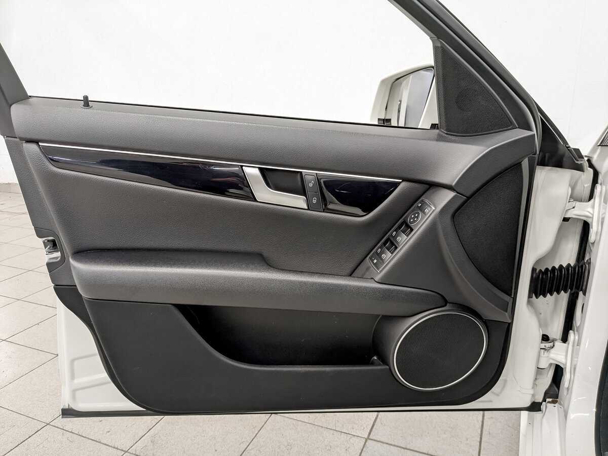 Mercedes-Benz C-Класс б/у, 2012, Автоматическая. Фото: #14