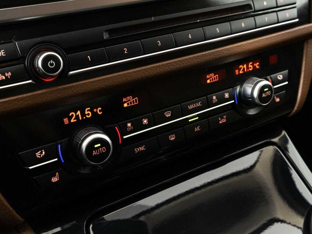 BMW 5 серии б/у, 2016, Автоматическая. Фото: #16