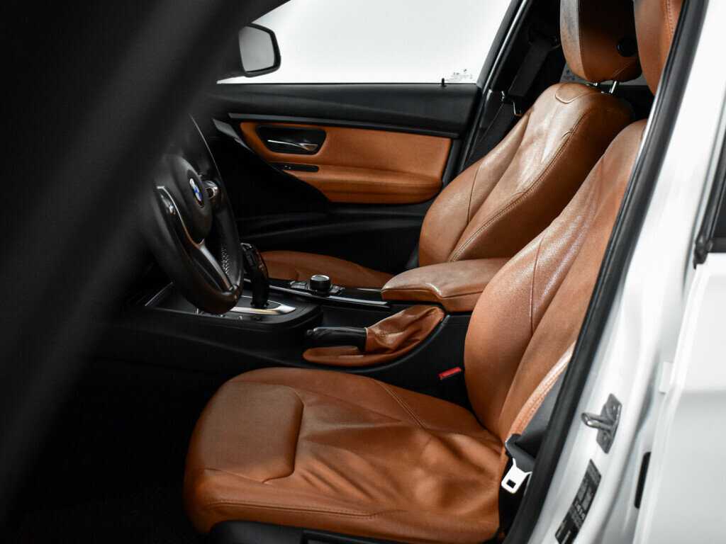 BMW 3 серии б/у, 2017, Автоматическая. Фото: #12