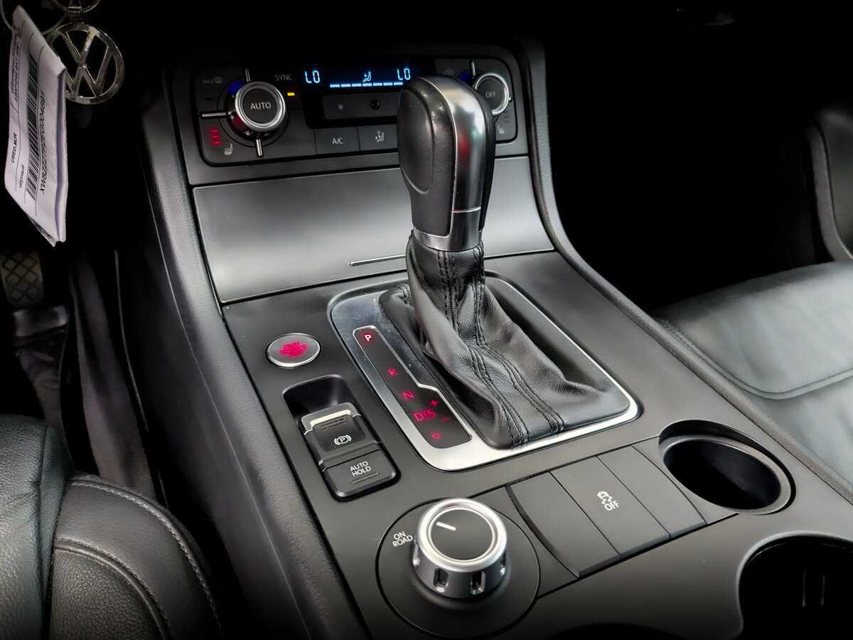 Volkswagen Touareg б/у, 2013, Автоматическая. Фото: #23