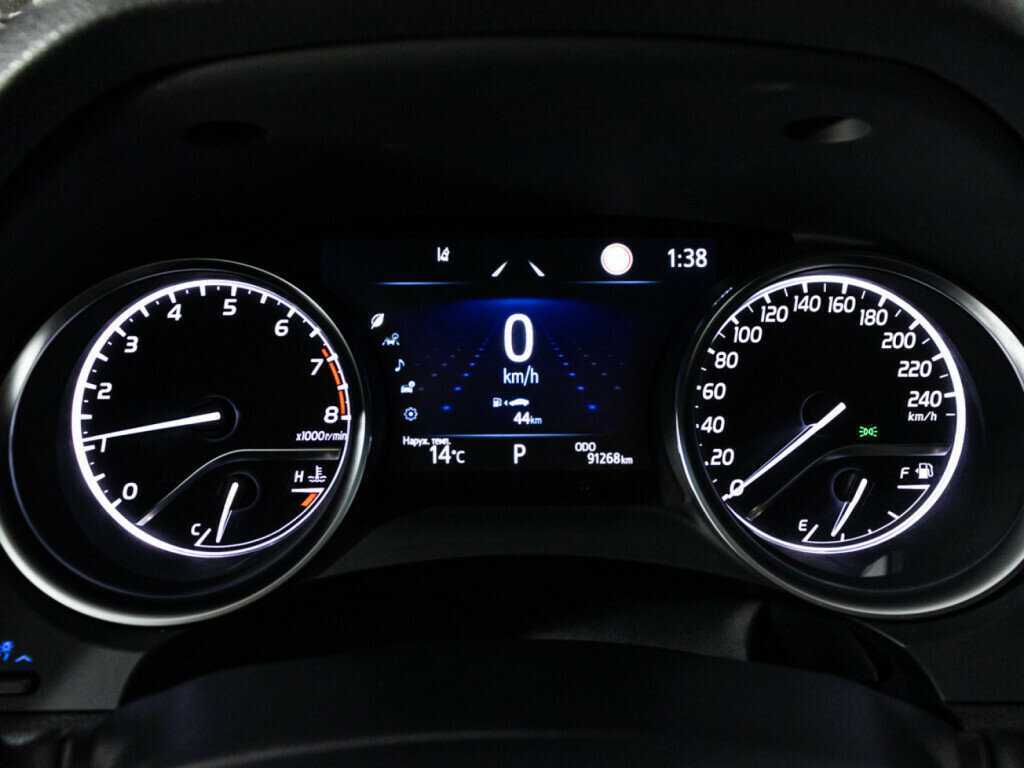 Toyota Camry б/у, 2021, Автоматическая. Фото: #11