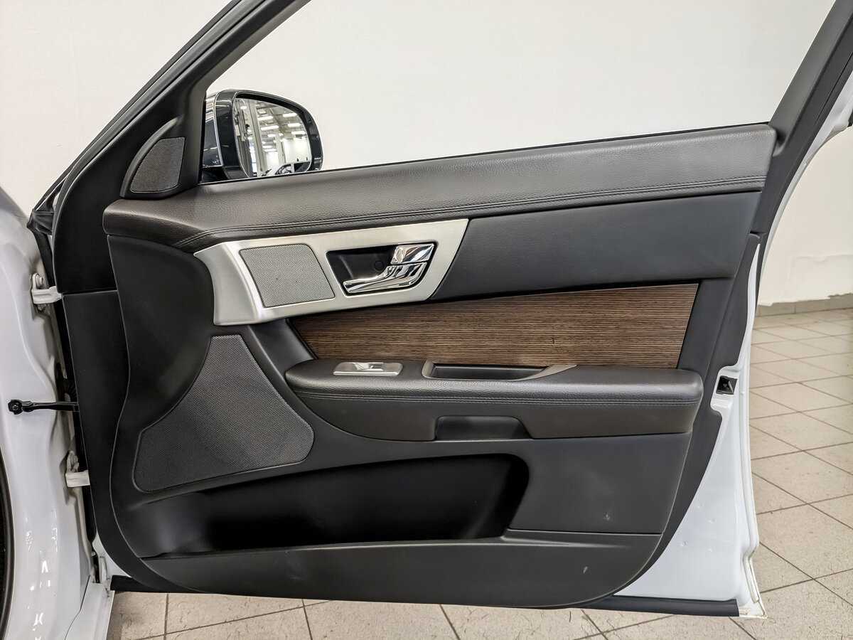 Jaguar XF б/у, 2014, Автоматическая. Фото: #23