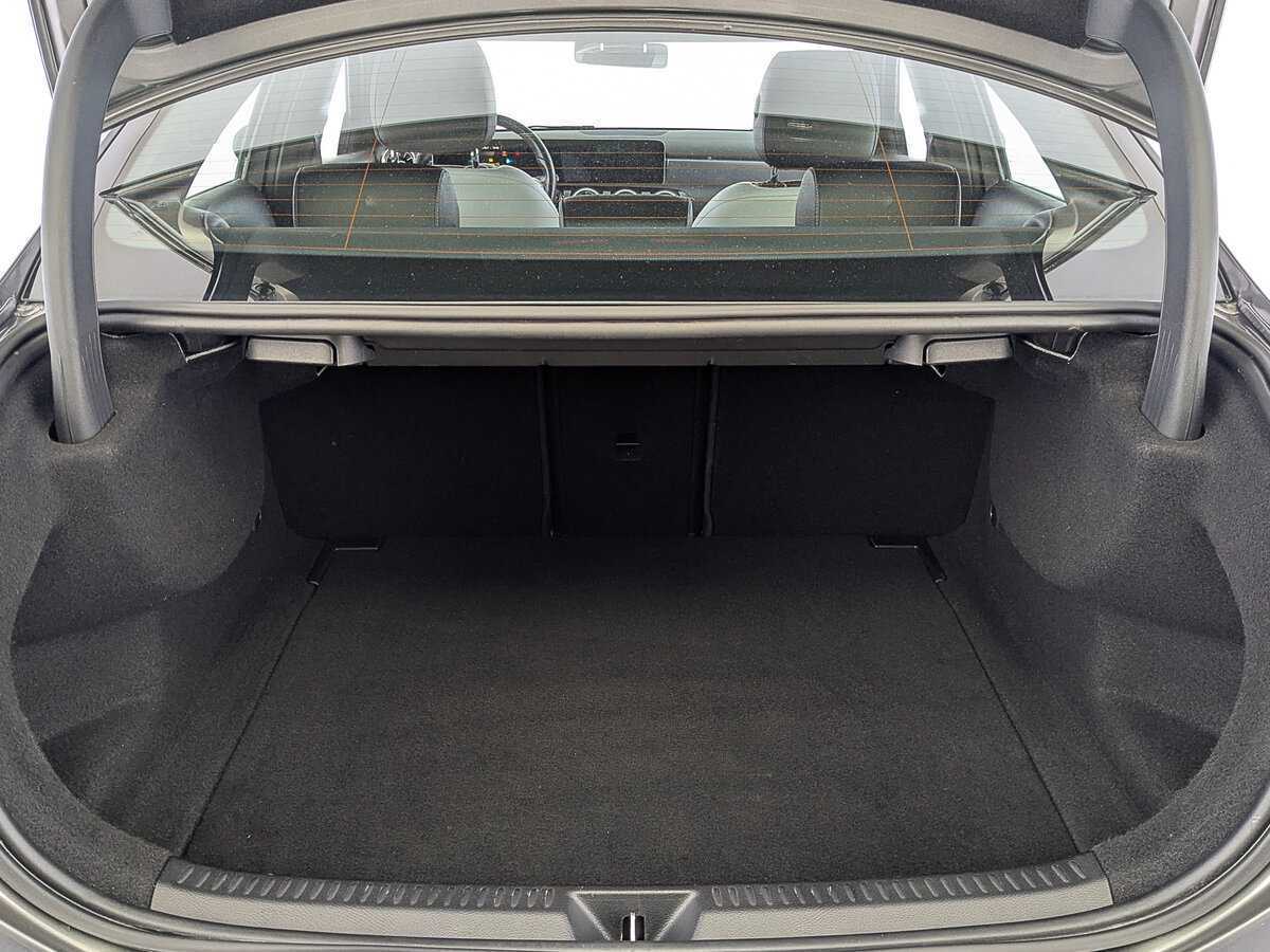 Mercedes-Benz A-Класс б/у, 2019, Роботизированная. Фото: #9