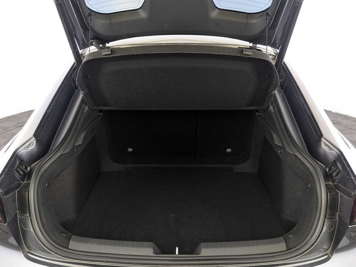 Changan UNI-V б/у, 2022, Роботизированная. Фото: #9