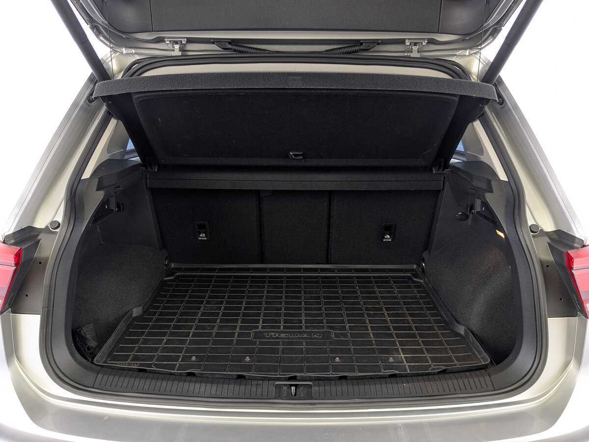 Volkswagen Tiguan б/у, 2020, Роботизированная. Фото: #9