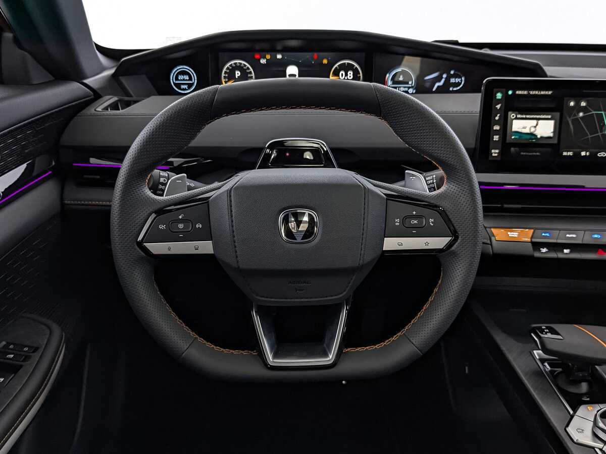 Changan UNI-V б/у, 2024, Роботизированная. Фото: #21