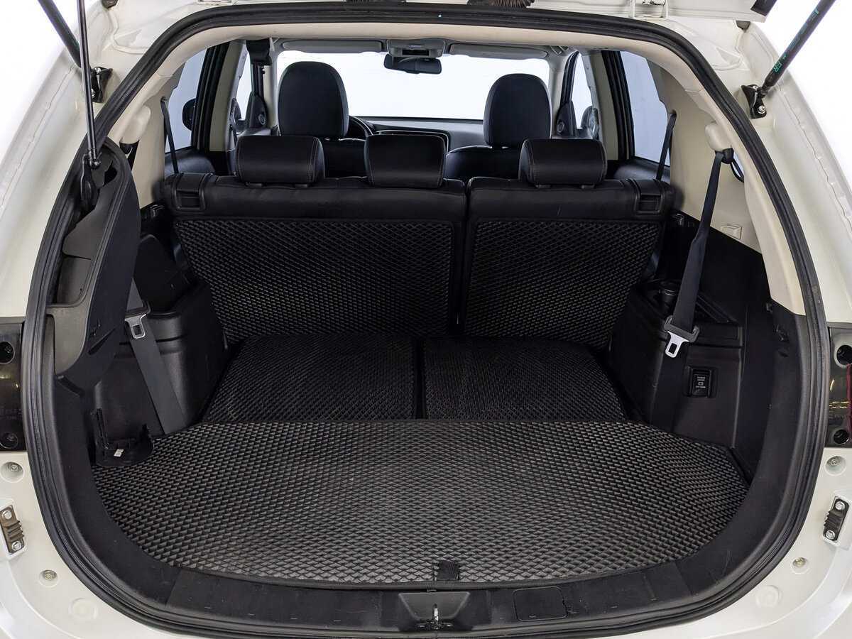 Mitsubishi Outlander б/у, 2021, Вариатор. Фото: #9