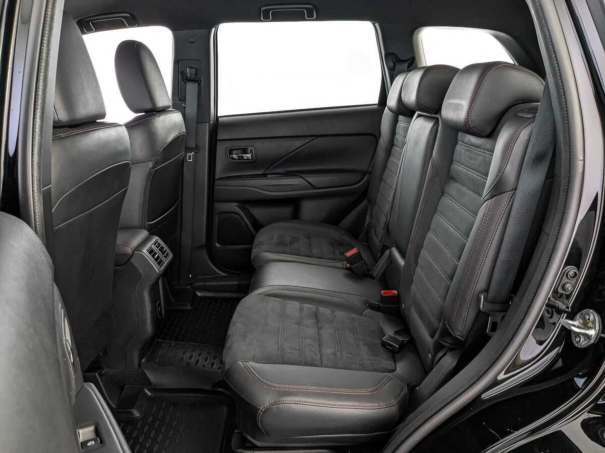 Mitsubishi Outlander б/у, 2021, Вариатор. Фото: #17