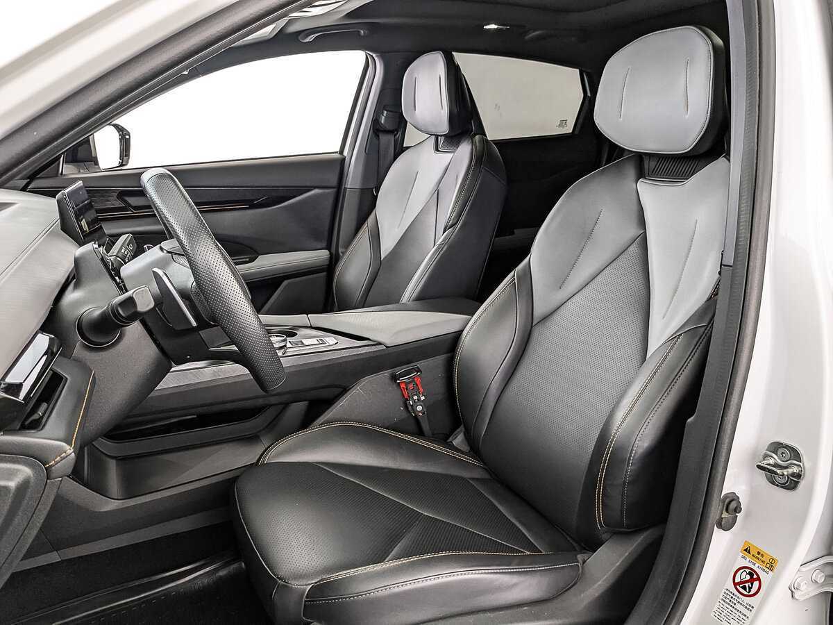 Changan UNI-V б/у, 2023, Роботизированная. Фото: #19