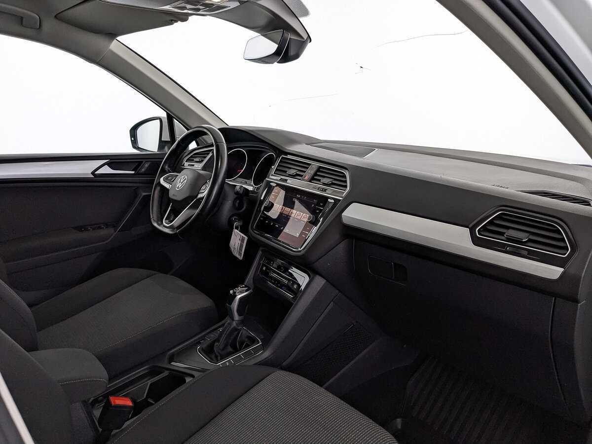 Volkswagen Tiguan б/у, 2021, Роботизированная. Фото: #12