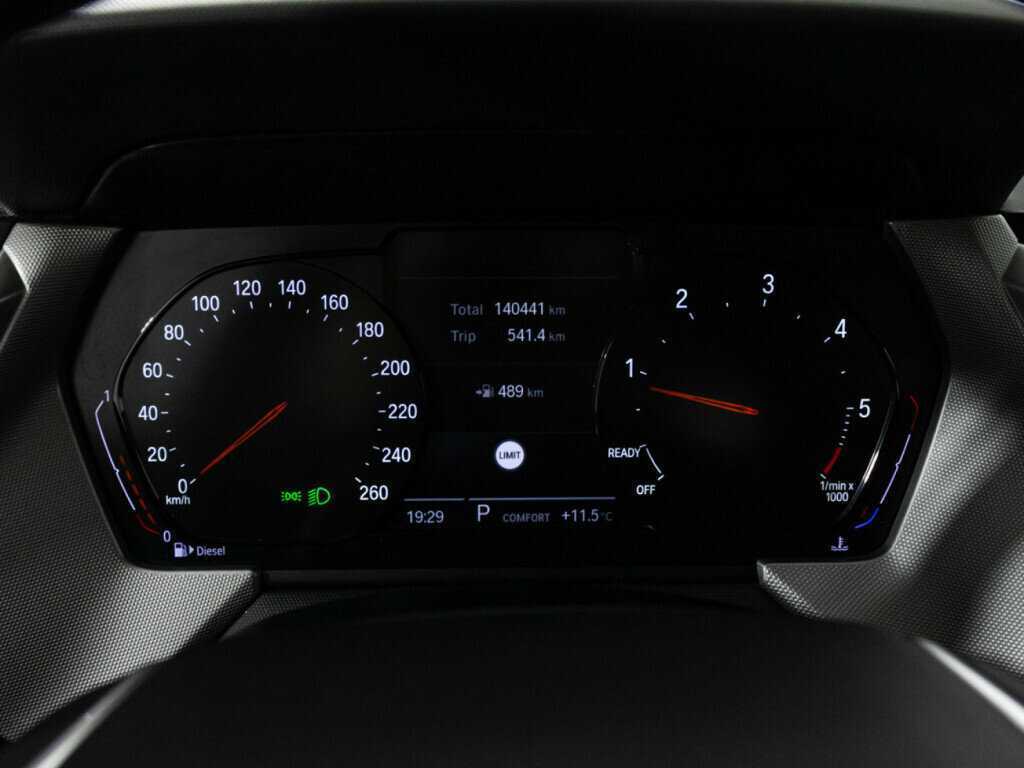 BMW 1 серии б/у, 2019, Автоматическая. Фото: #11