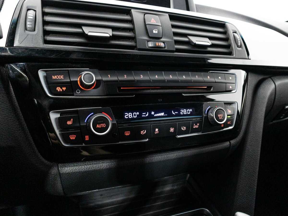 BMW 3 серии б/у, 2016, Автоматическая. Фото: #16