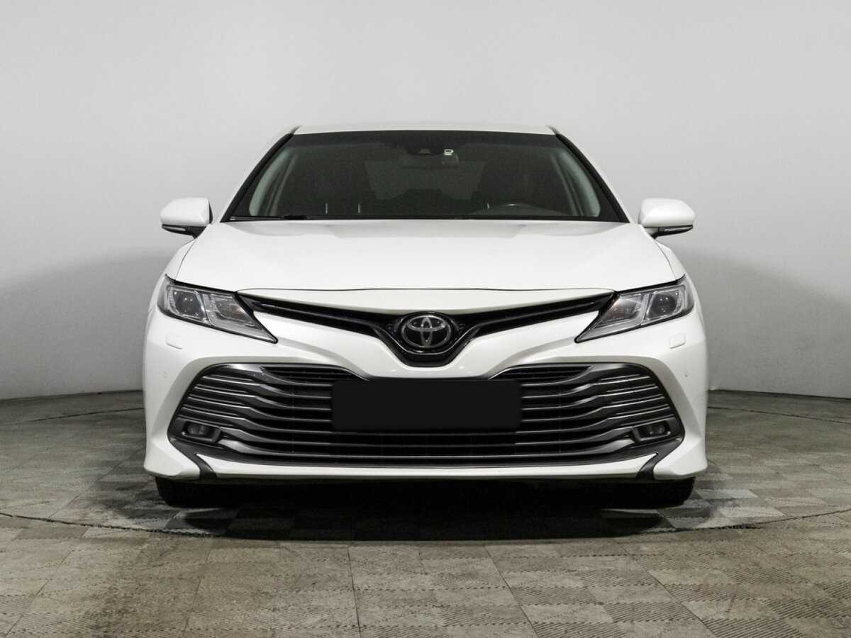 Toyota Camry б/у, 2019, Автоматическая. Фото: #1