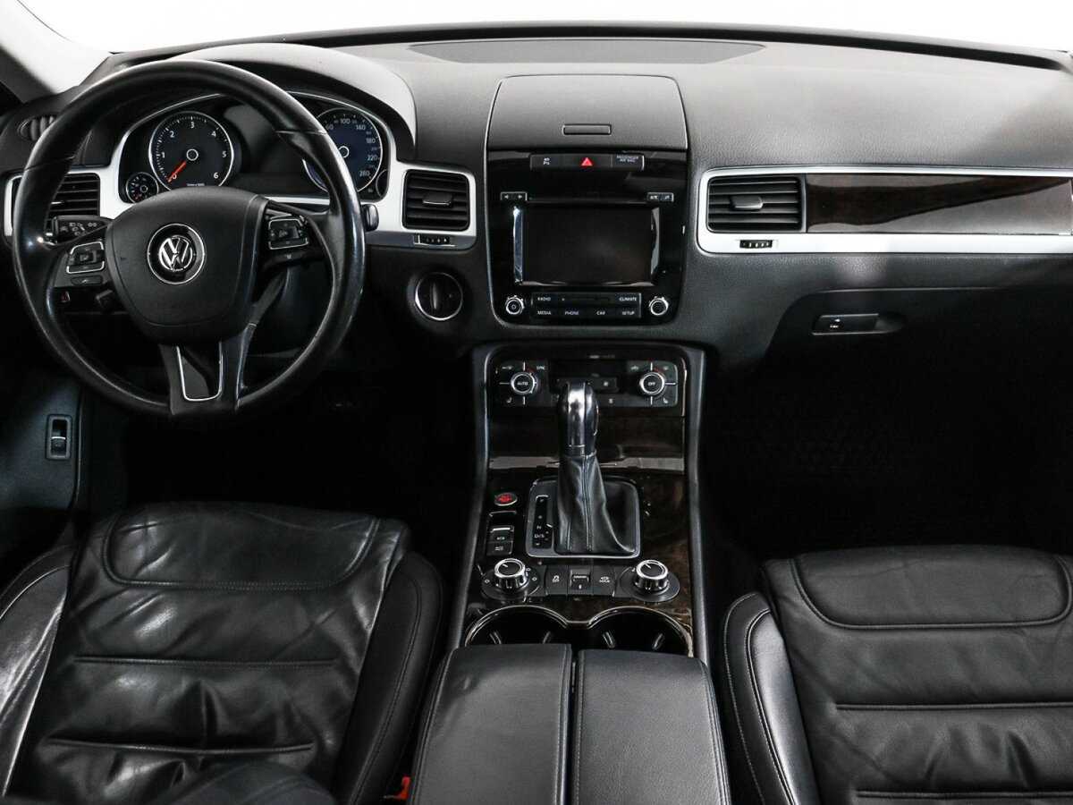 Volkswagen Touareg б/у, 2012, Автоматическая. Фото: #14