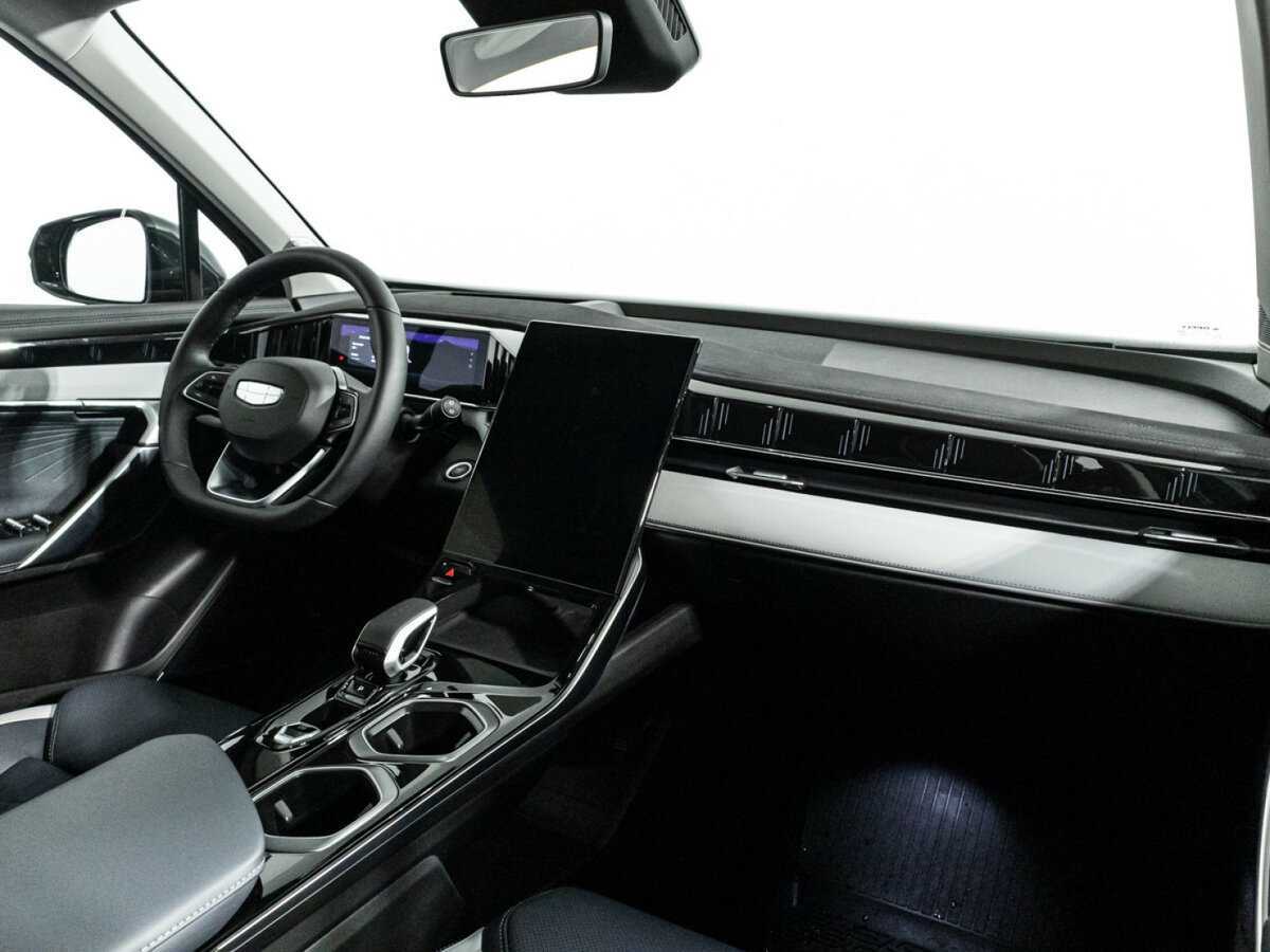 Geely Atlas б/у, 2024, Роботизированная. Фото: #8