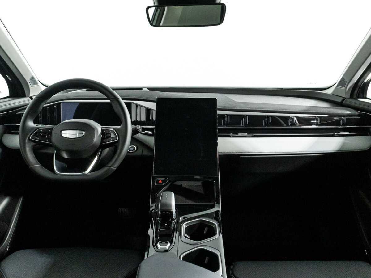 Geely Atlas б/у, 2024, Роботизированная. Фото: #12