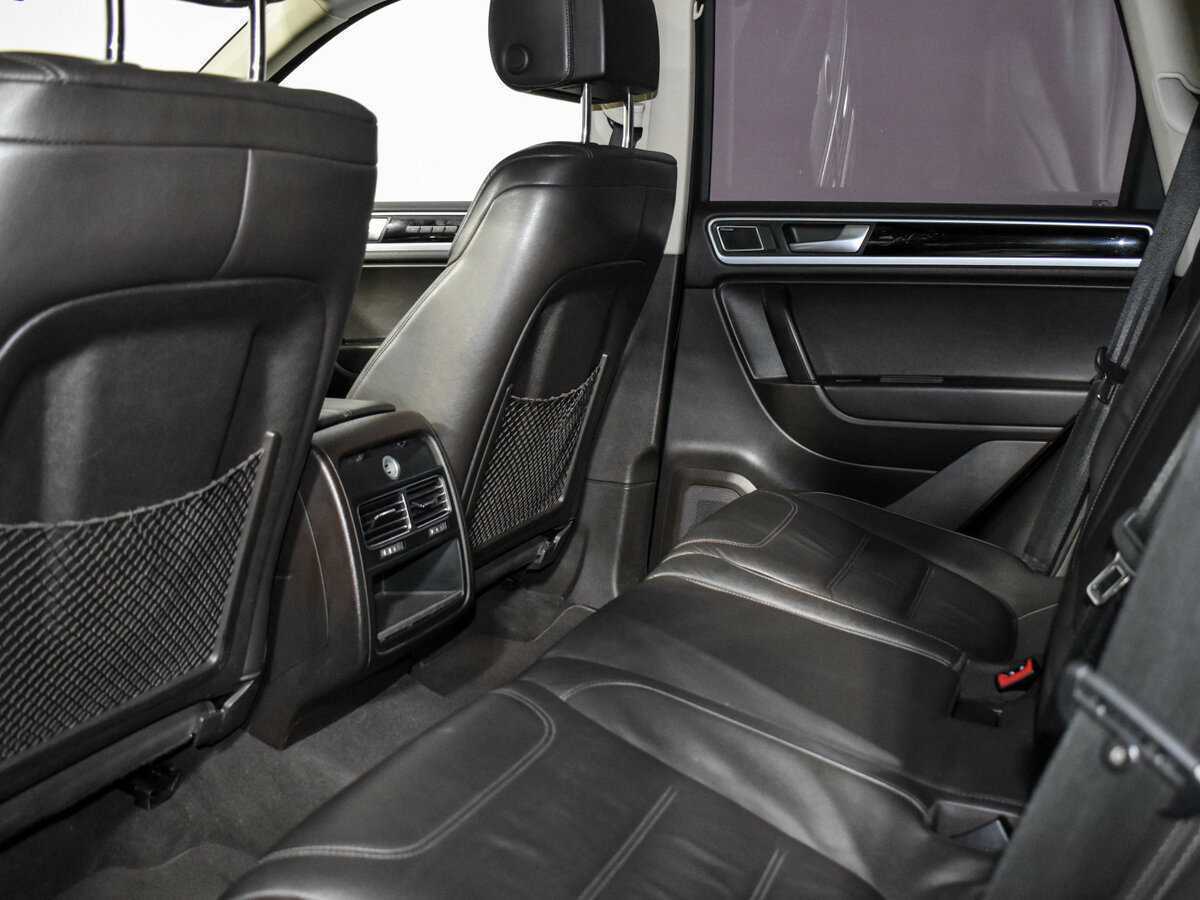 Volkswagen Touareg б/у, 2013, Автоматическая. Фото: #10