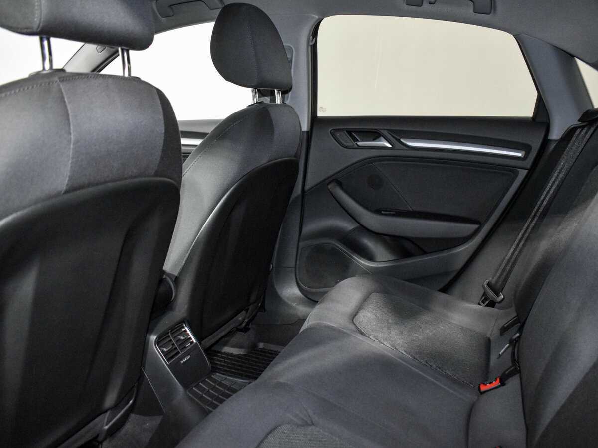 Audi A3 б/у, 2018, Роботизированная. Фото: #11