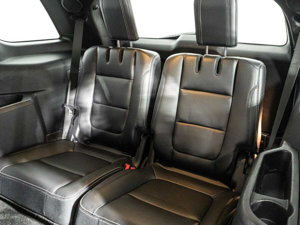 Ford Explorer б/у, 2017, Автоматическая. Фото: #15