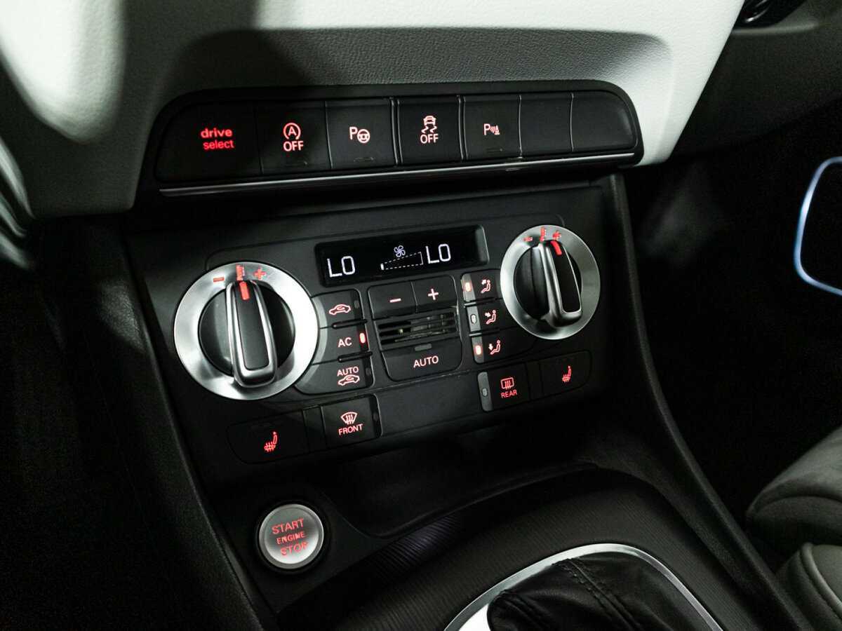 Audi Q3 б/у, 2012, Роботизированная. Фото: #17