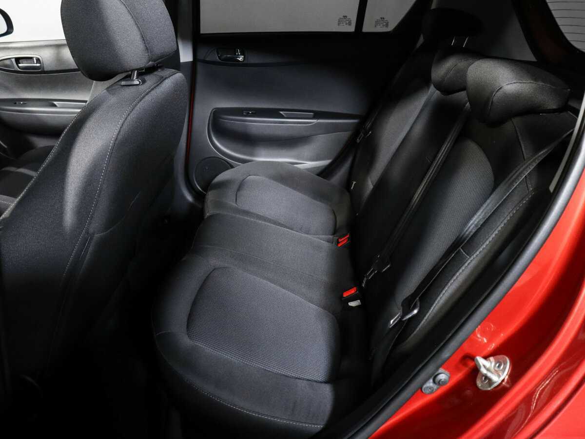 Hyundai i20 б/у, 2012, Автоматическая. Фото: #6